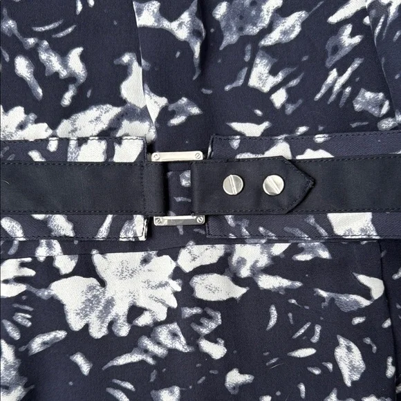 Tory Burch Navy Blue and White Silk Floral Belted Sleeveless Dress | EUC Size 6 - Picture 7 of 12